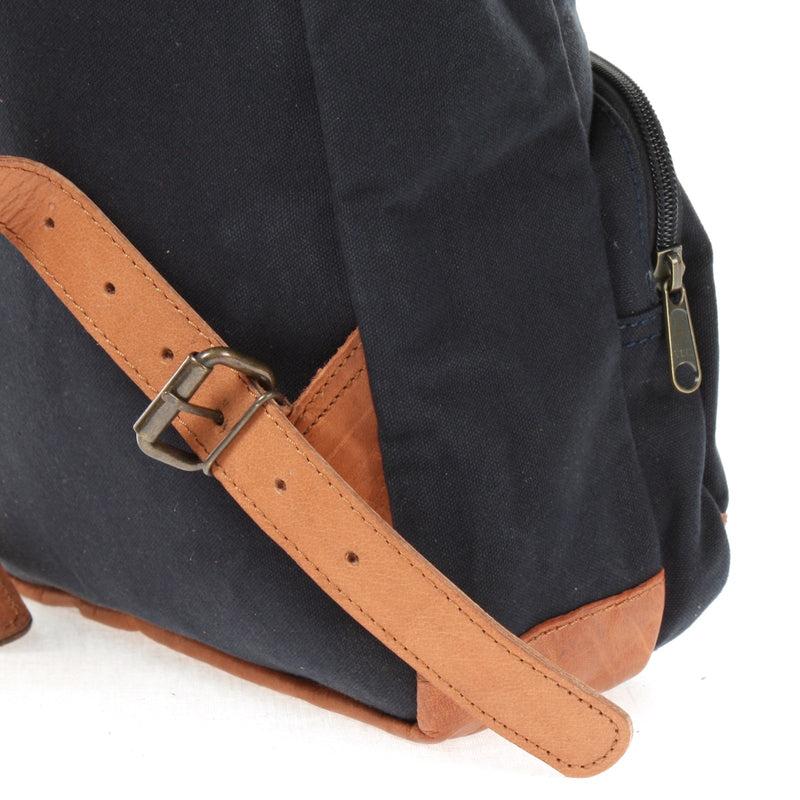 Leconi B-Ware Canvasrucksack kleiner Freizeitrucksack Damen Herren Canvas navy LE1028 Kauf eins, bekomm eins gratis