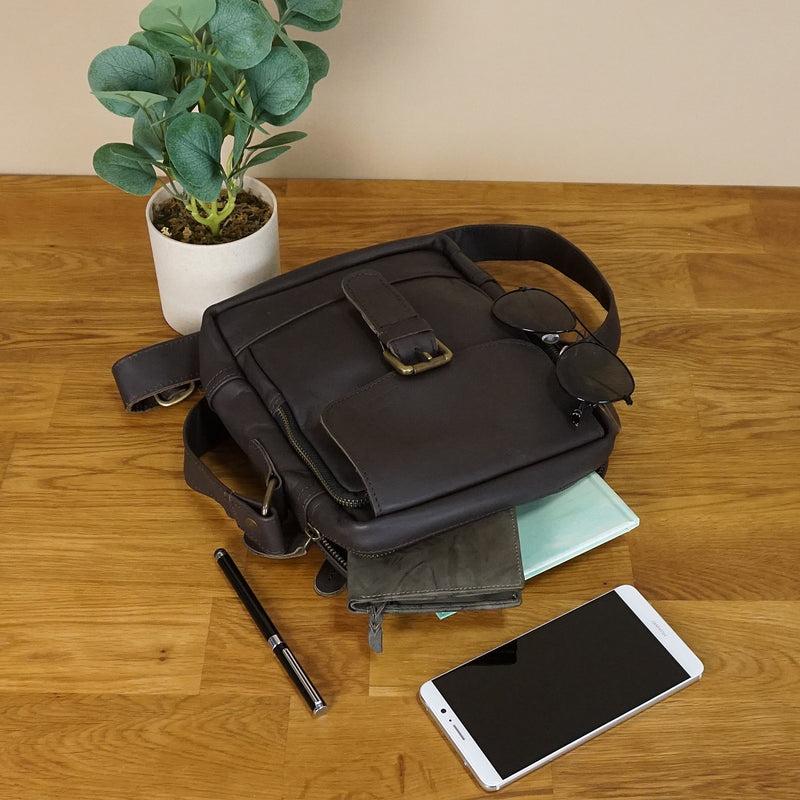 Leconi kleine Umhängetasche Schultertasche Freizeit Leder dunkelbraun LE3042 Fabrikverkauf