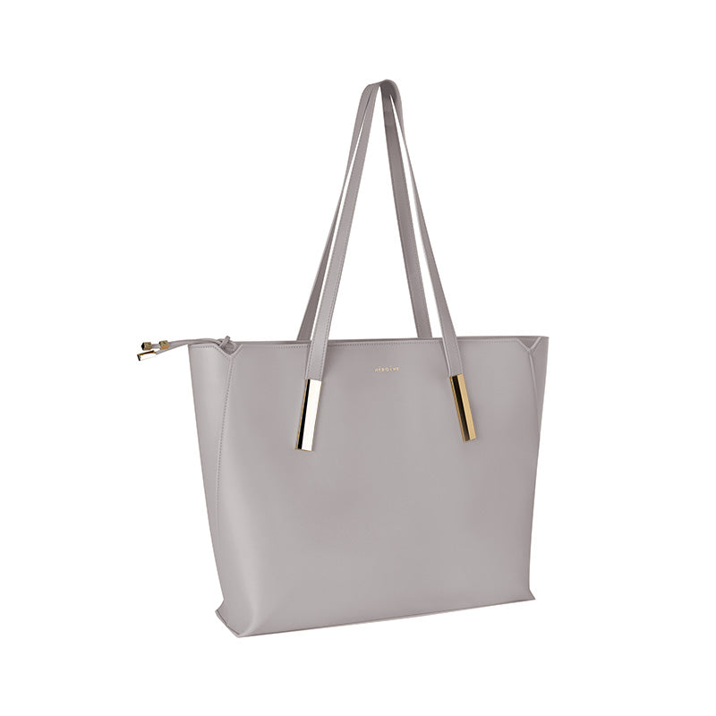 Maison Héroïne FRANCA 15" LAPTOP Letzter Tag