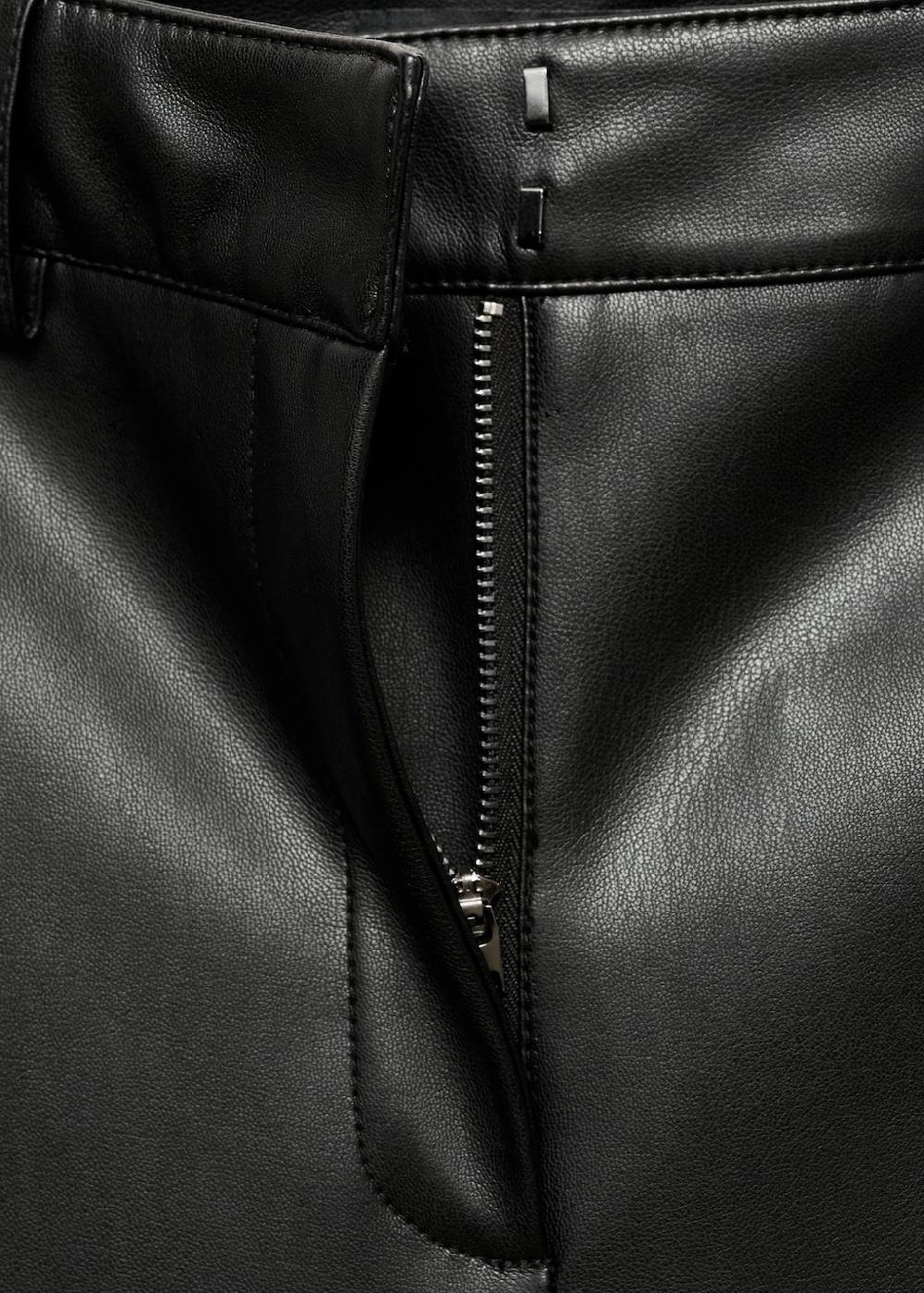 Mango Wideleg-Hose mit Leder-Effekt Großer Ausverkauf