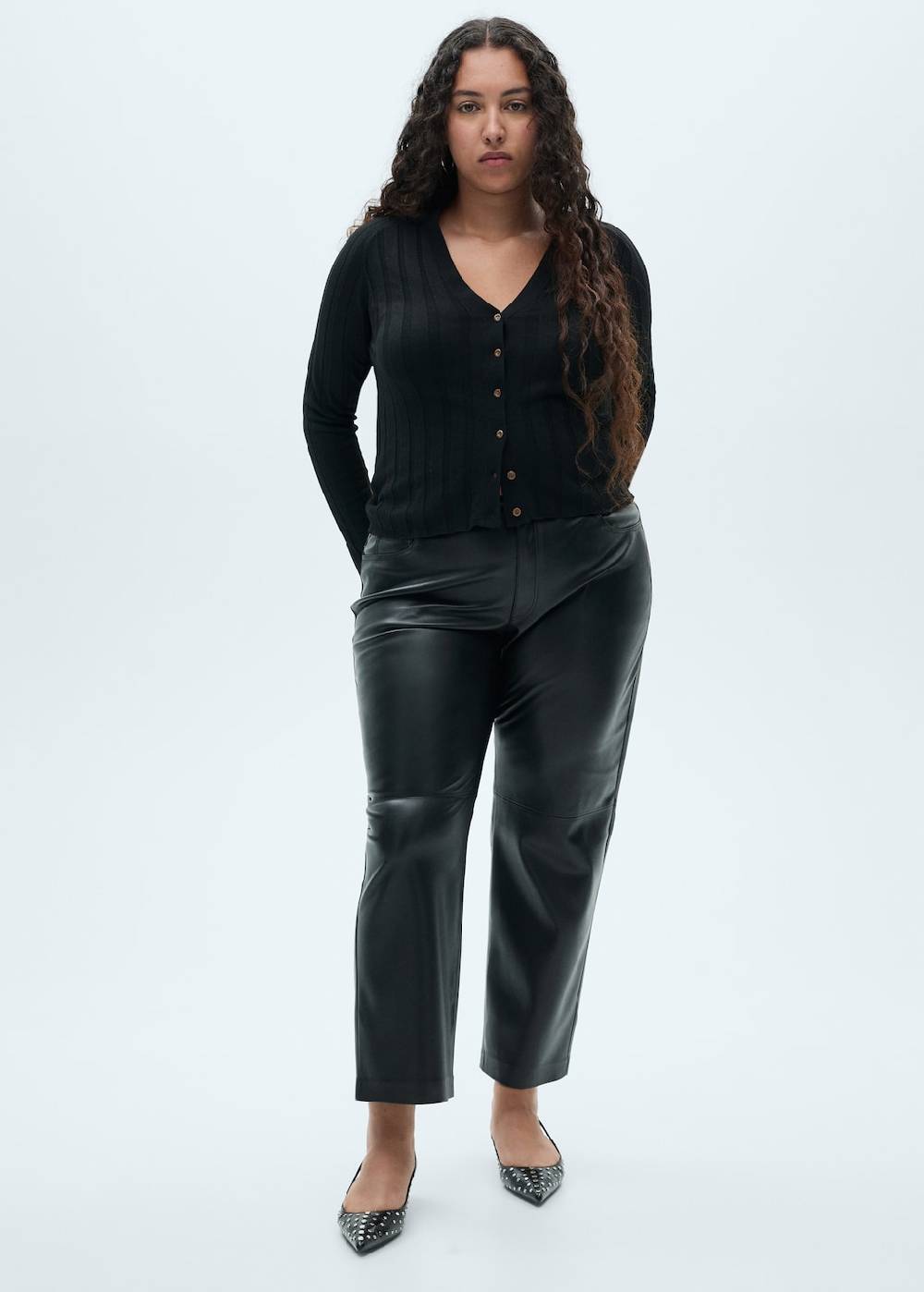 Mango Gerade Hose mit Leder-Effekt Top Angebot