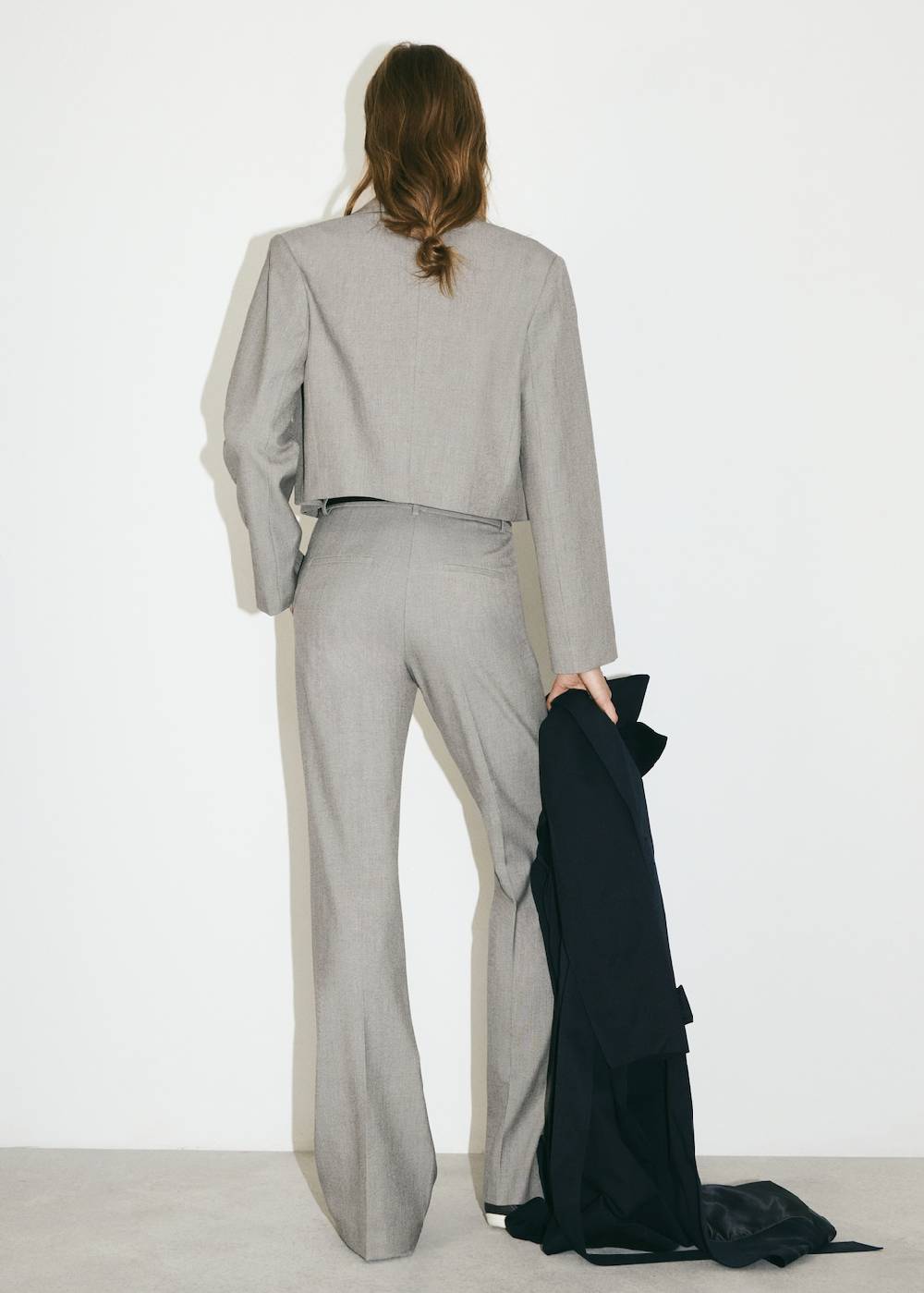 Mango Ausgestellte Hose mit hohem Bund Neueste Stile