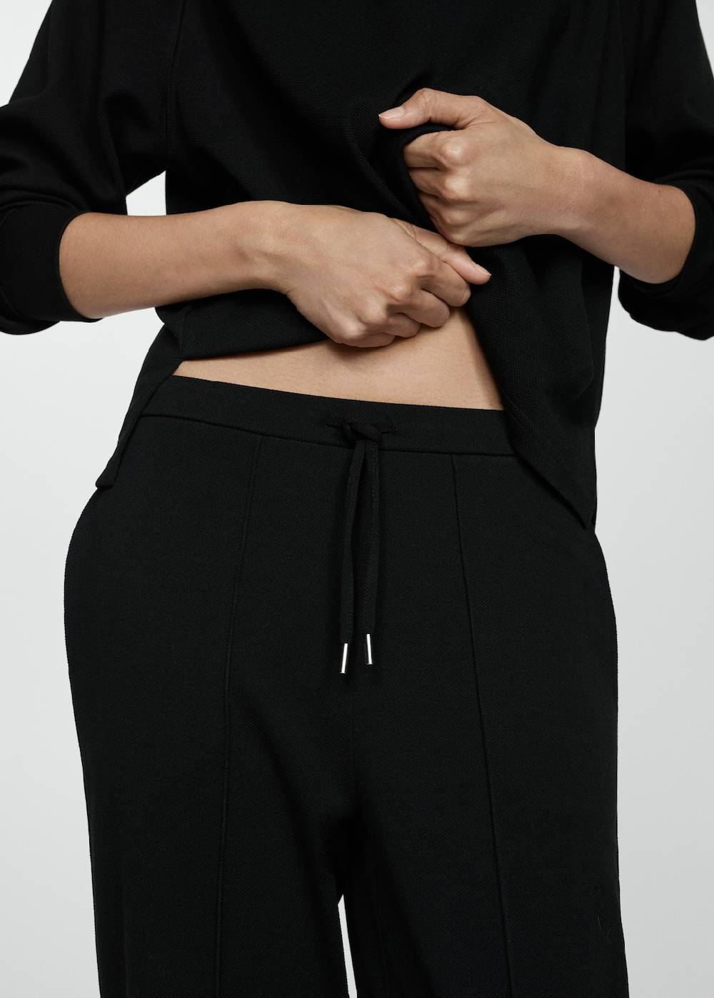 Mango Jogger Pants mit Nähten Kostenloser Versand international
