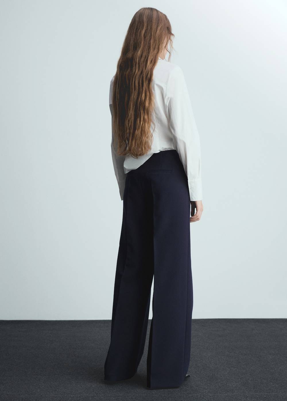Mango Wideleg-Bundfaltenhose Rabatt