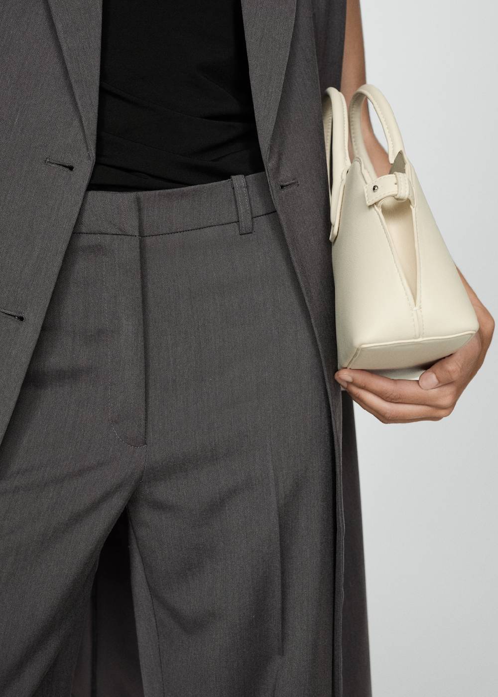 Mango Gerade Bundfaltenhose Großer Ausverkauf