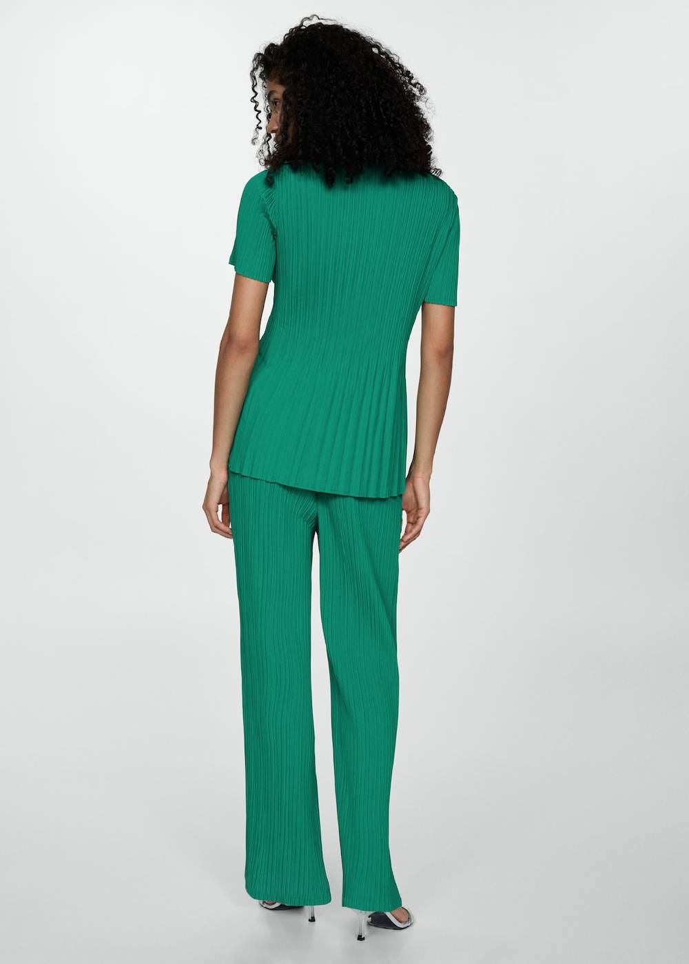 Mango Fließende Plissée-Hose Valentinstagsangebot