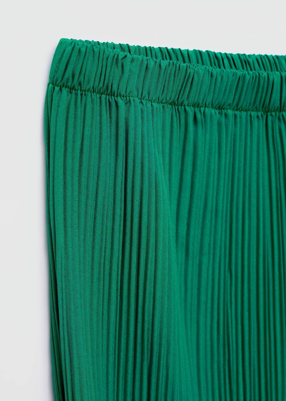 Mango Fließende Plissée-Hose Valentinstagsangebot