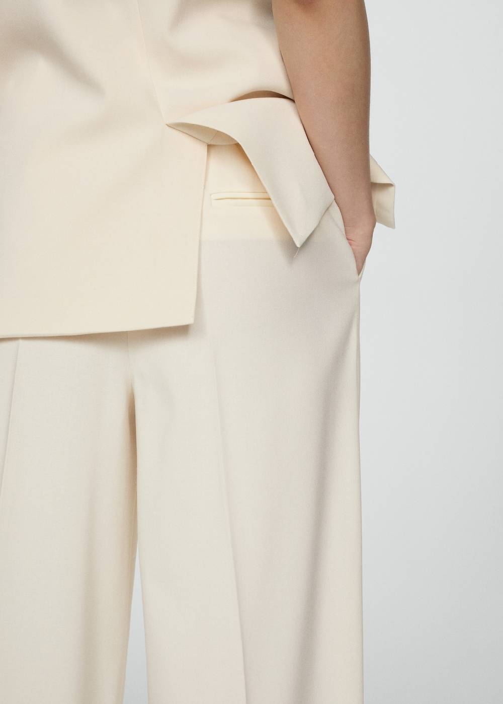 Mango Culotte mit Bundfalten Tägliche Deals