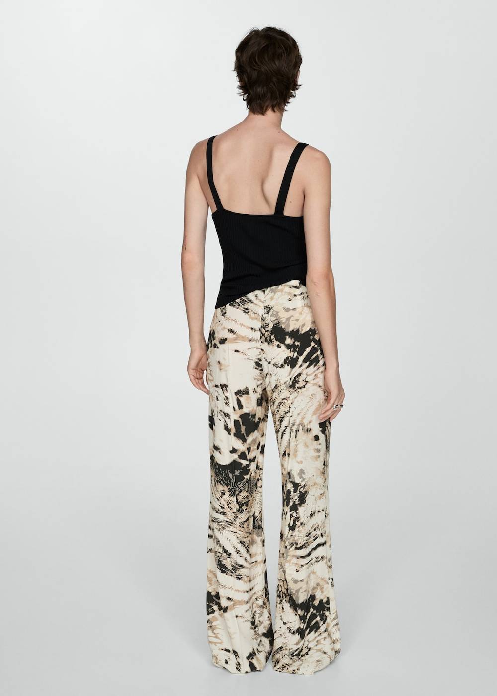 Mango Fließende Hose mit Animal-Print Fabrikladen