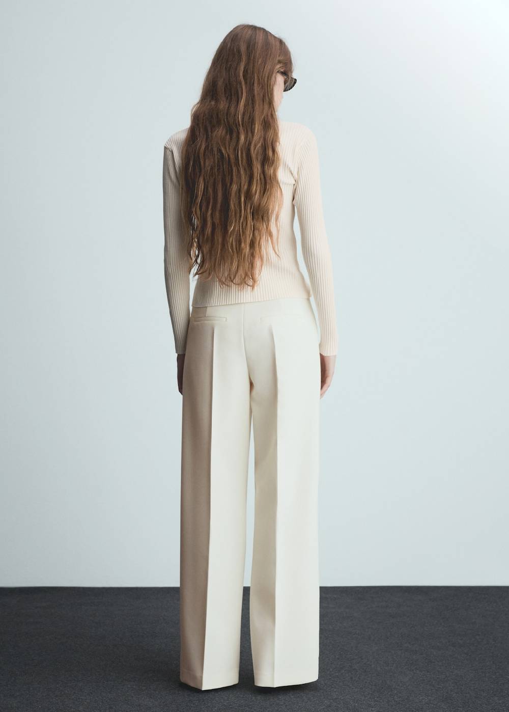 Mango Wideleg-Bundfaltenhose Verkauf