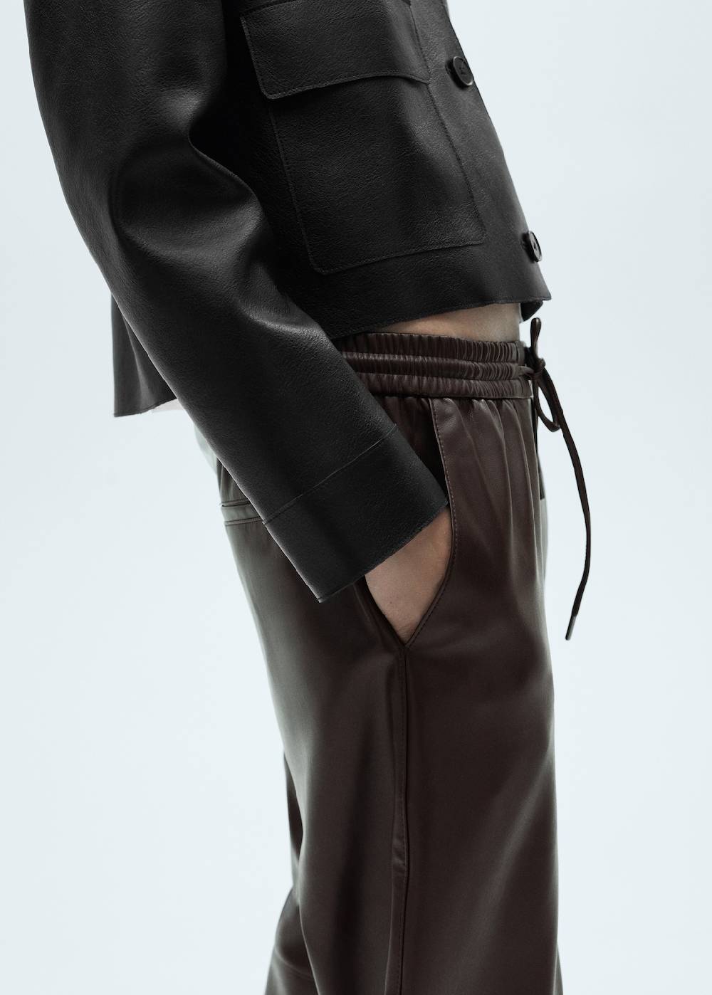 Mango Hose mit Stretchbund und Leder-Effekt Sonderangebot