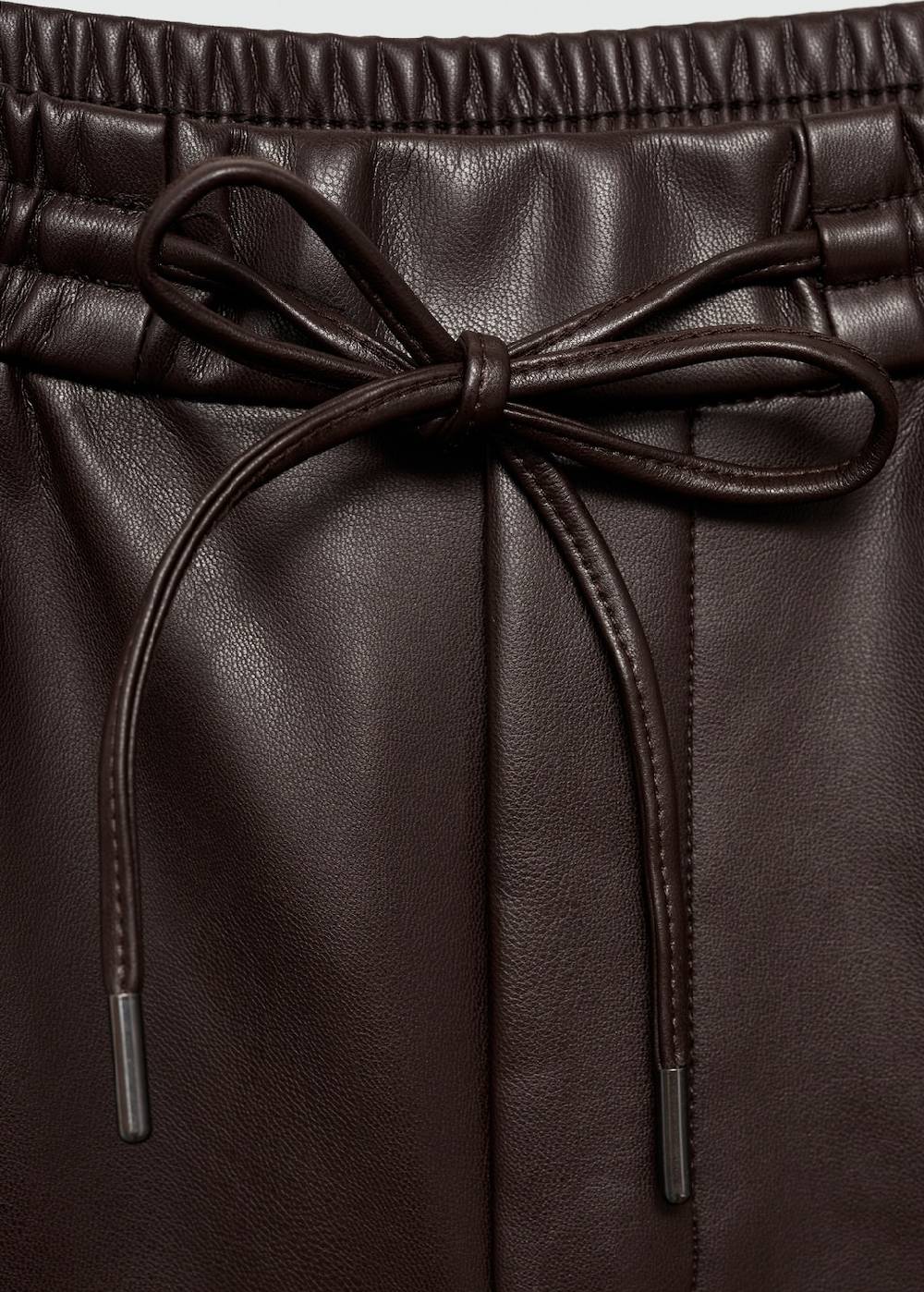 Mango Hose mit Stretchbund und Leder-Effekt Sonderangebot