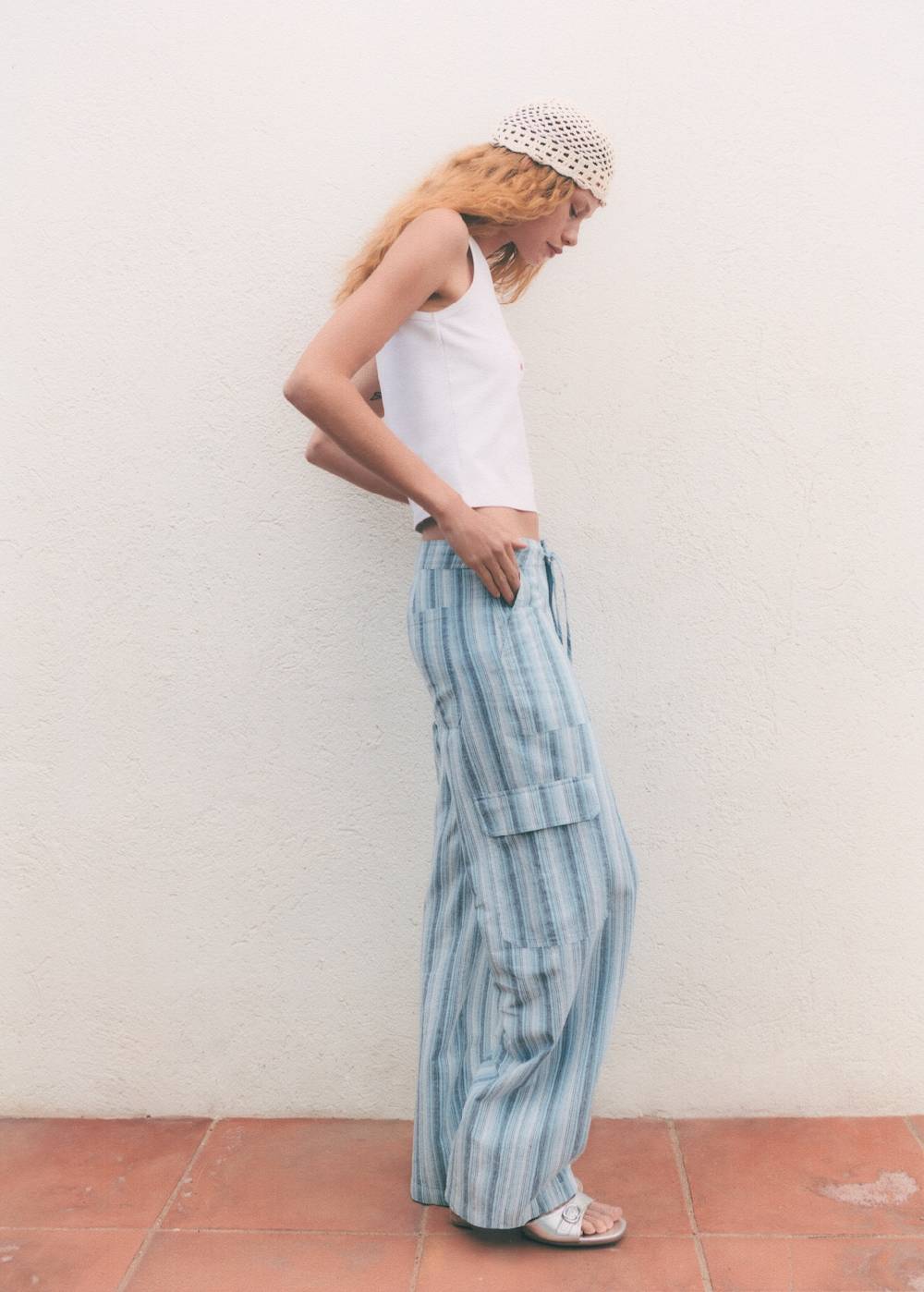 Mango Gestreifte Hose mit Cargotaschen Black Friday Preise
