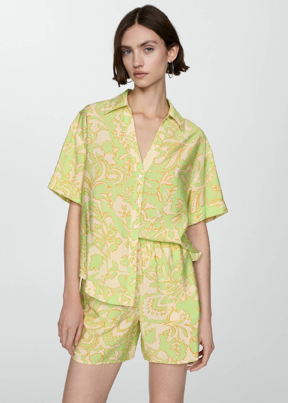 Mango Fließende Print-Shorts 50% Rabatt mit kostenlosem Versand