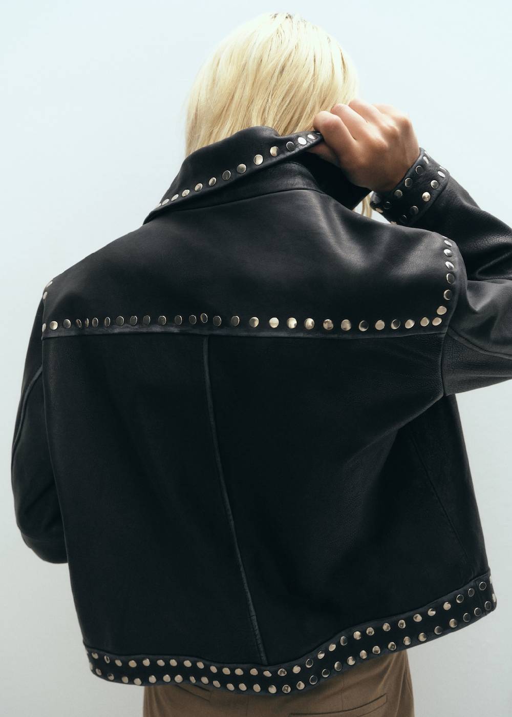 Mango Lederjacke mit Nieten Preisnachlass