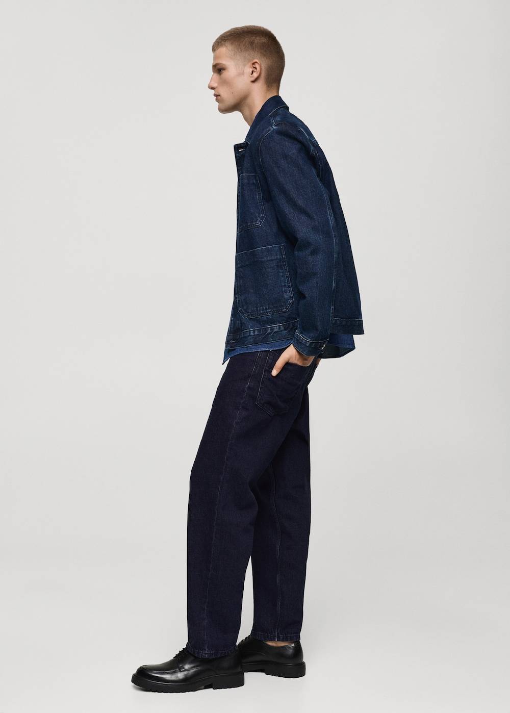Mango Relaxed Fit-Jeans mit dunkler Waschung Letzter Tag