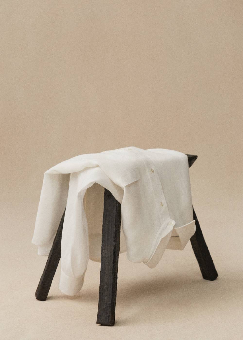 Mango Classic-Fit-Hemd aus 100 % Leinen Kostenlose Rückgabe