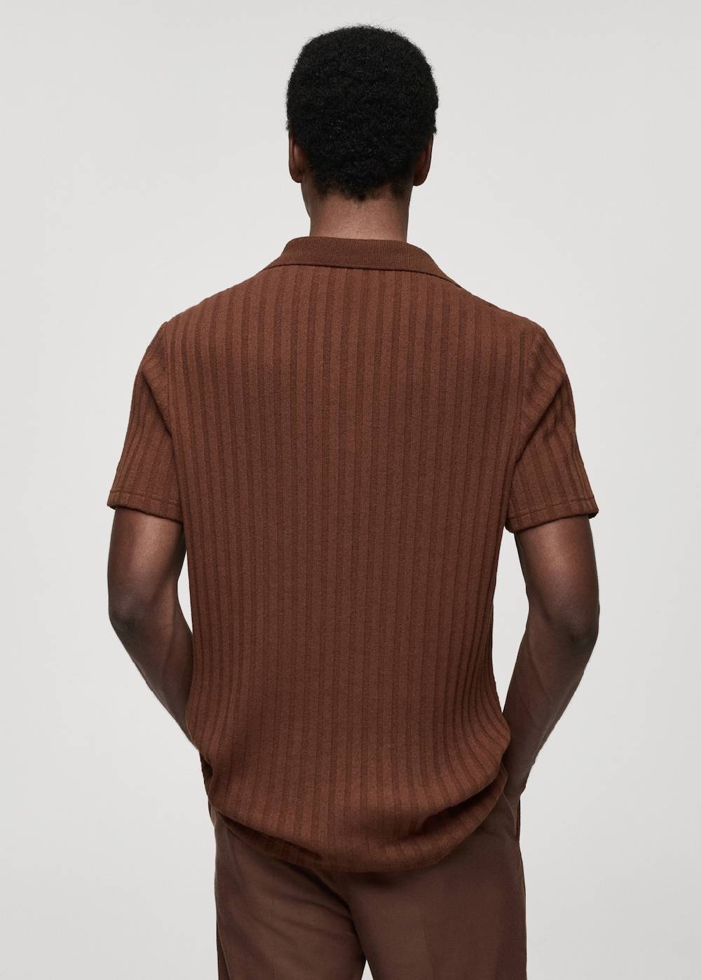Mango Geripptes Regular-Fit-Poloshirt aus Baumwolle Bis zu 65% Rabatt