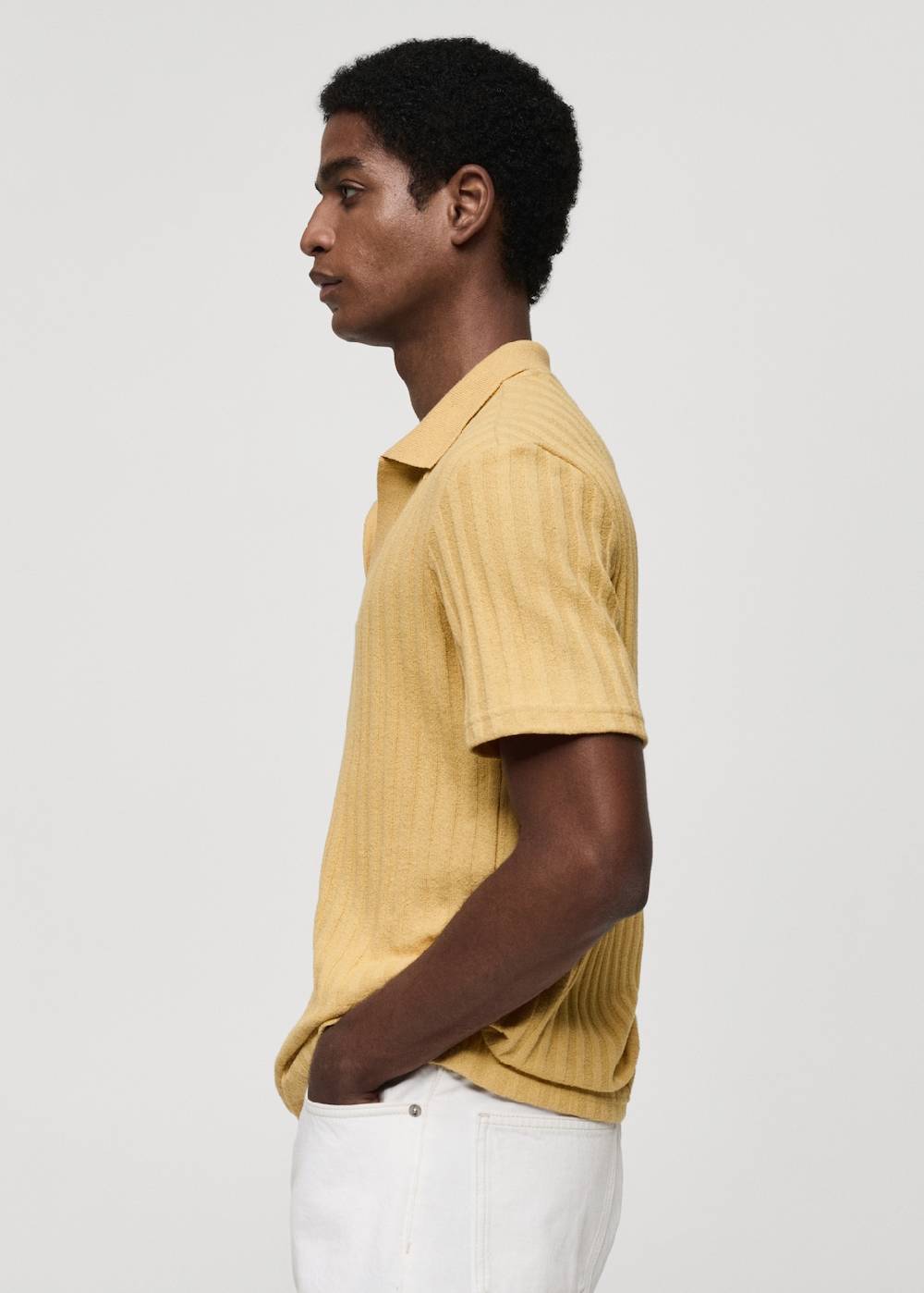 Mango Geripptes Regular-Fit-Poloshirt aus Baumwolle Angebote