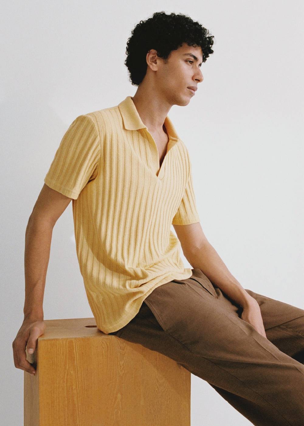 Mango Geripptes Regular-Fit-Poloshirt aus Baumwolle Angebote
