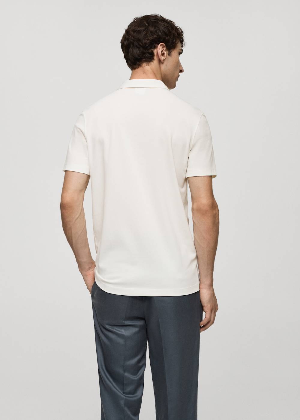 Mango Strukturiertes Slim-Fit-Poloshirt aus Baumwoll-Piqué Hotsell