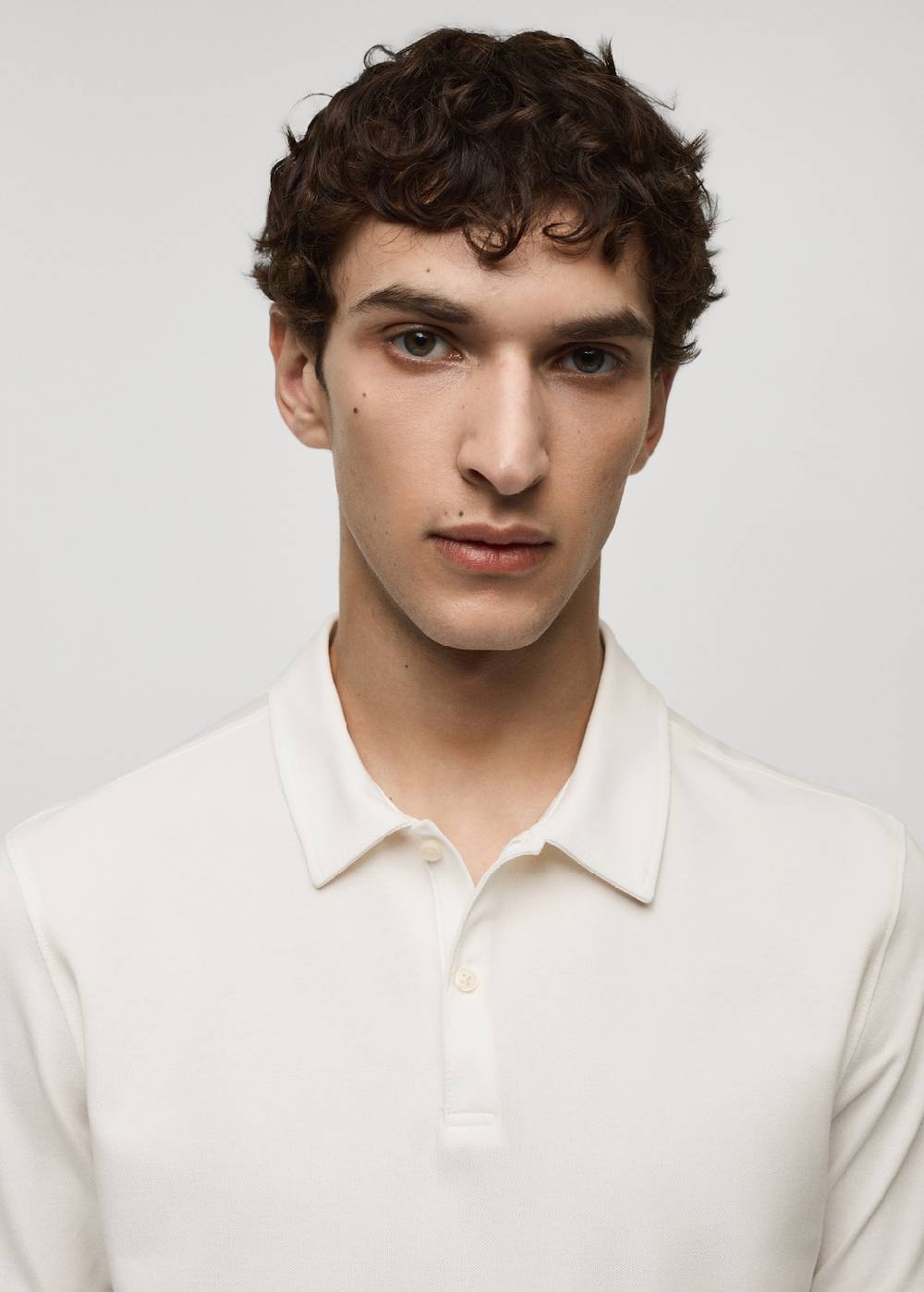 Mango Strukturiertes Slim-Fit-Poloshirt aus Baumwoll-Piqué Hotsell
