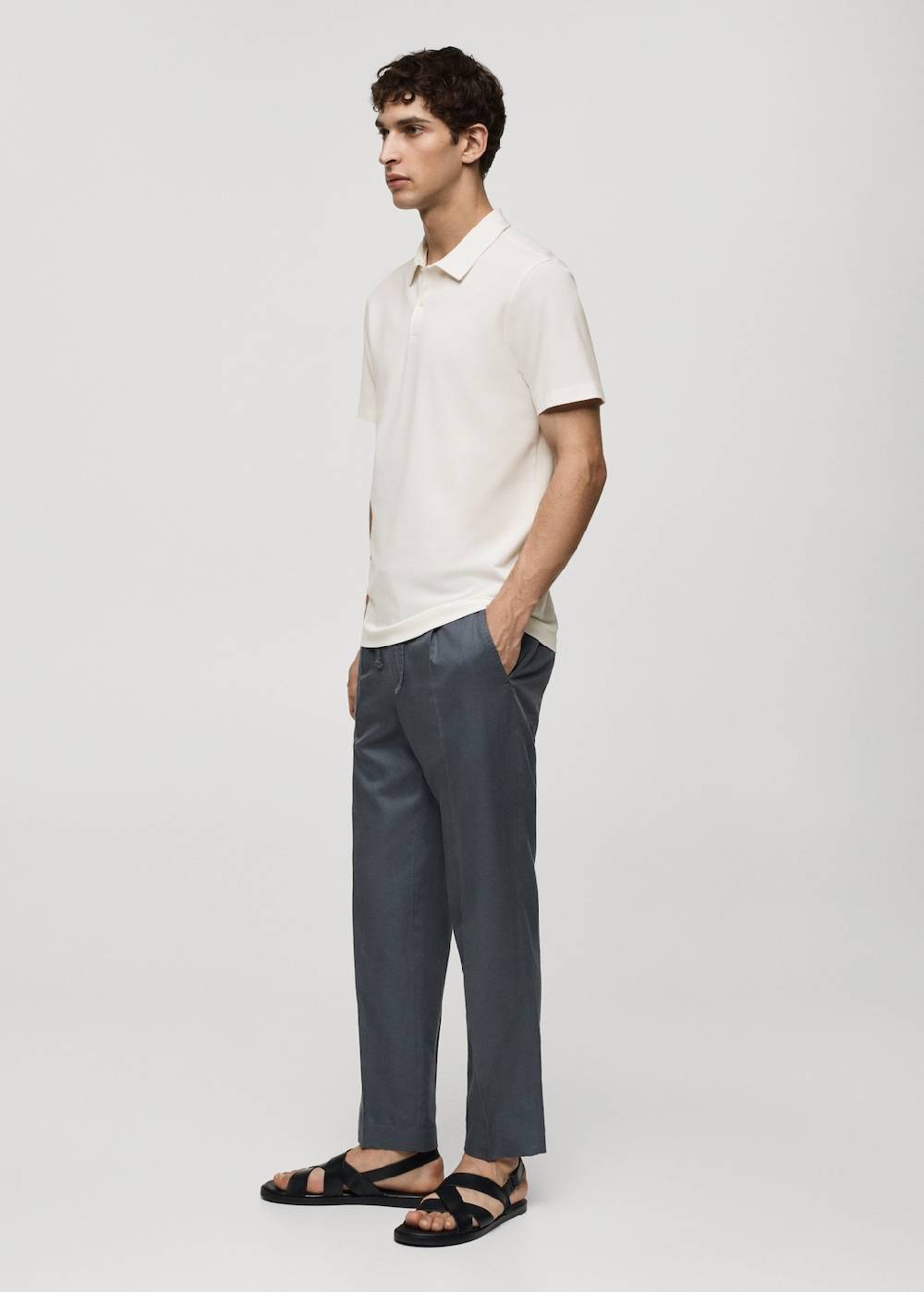 Mango Strukturiertes Slim-Fit-Poloshirt aus Baumwoll-Piqué Hotsell