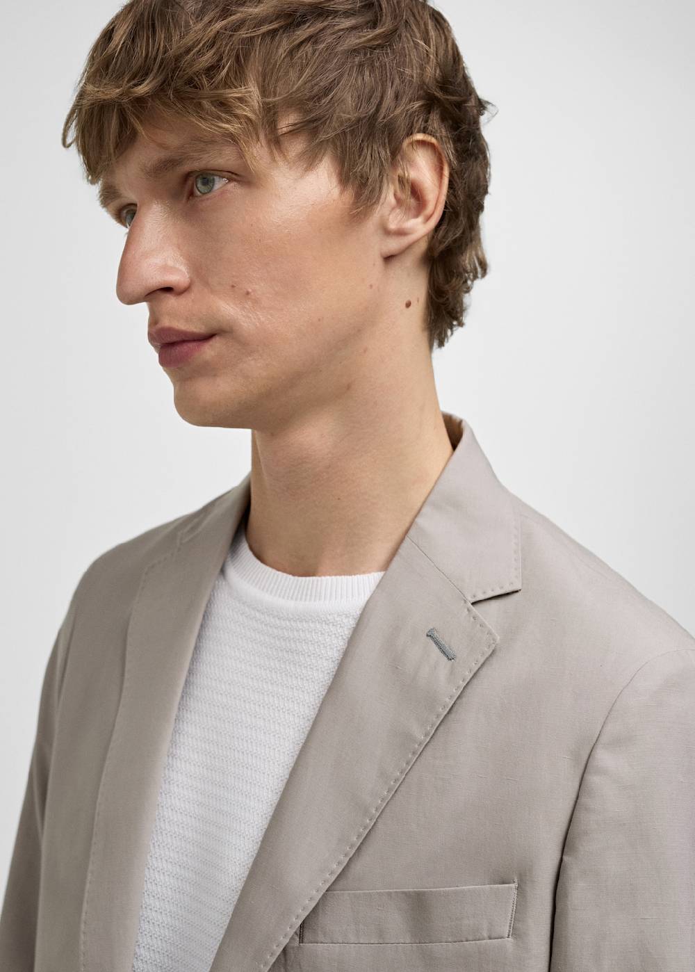 Mango Slim Fit-Anzugblazer aus Leinengemisch im Angebot