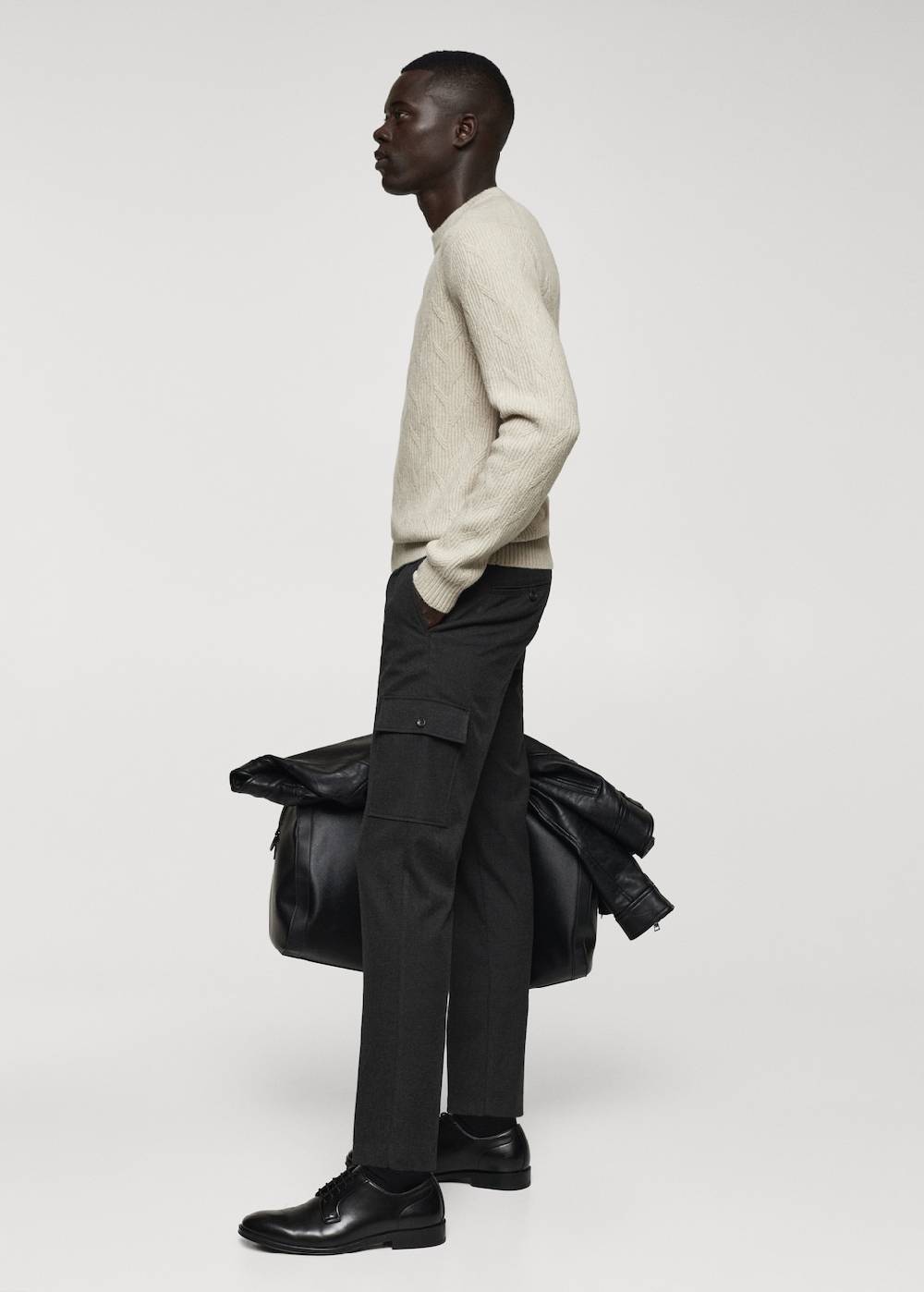 Mango Cargohose mit Bundfalten Fabrik Onlineshop
