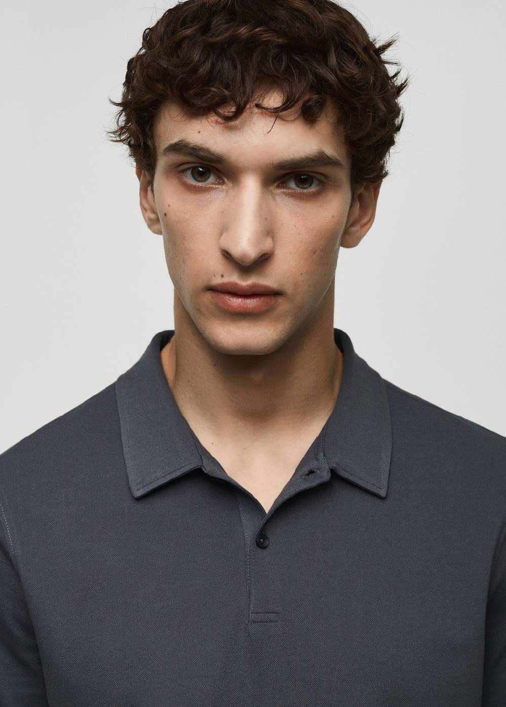 Mango Strukturiertes Slim-Fit-Poloshirt aus Baumwoll-Piqué Saisonschlussverkauf