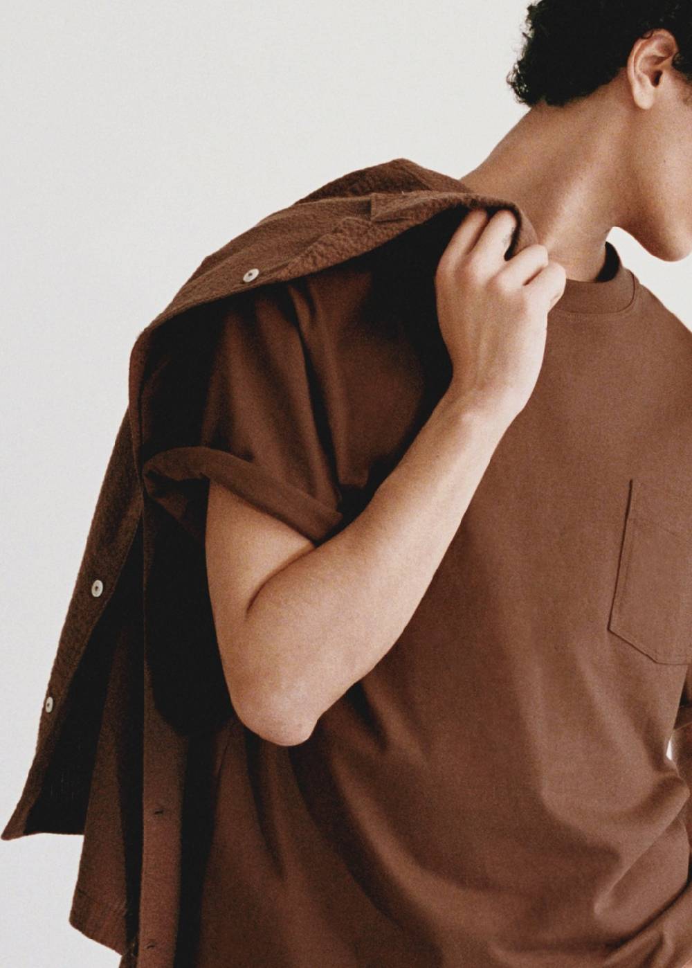 Mango T-Shirt aus 100 % Baumwolle mit Tasche JETZT KAUFEN