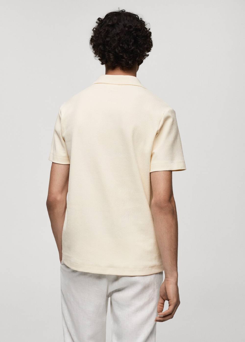 Mango Strukturiertes Regular-Fit-Poloshirt aus Baumwolle Neueste Stile