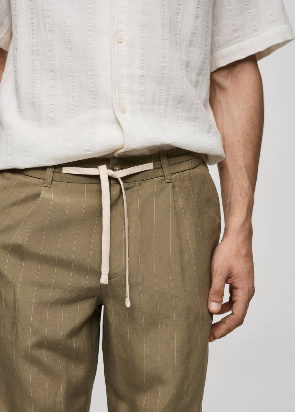 Mango Gestreifte Hose aus Leinengemisch mit Kordelzug Super Rabatt