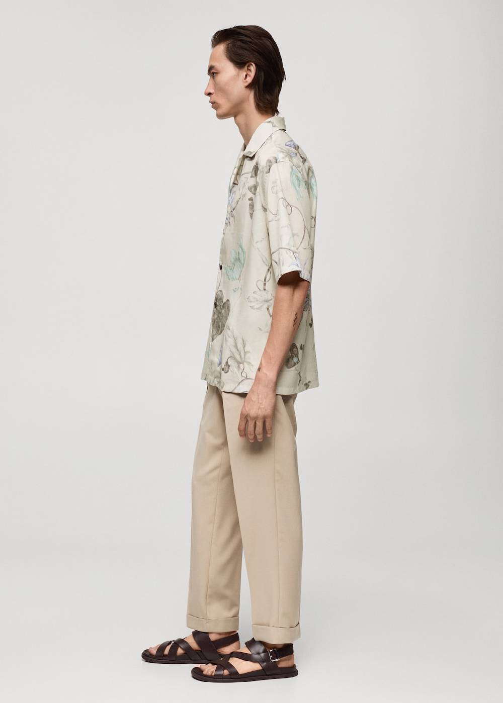Mango Fließendes Hemd mit floralem Muster Begrenztes Angebot