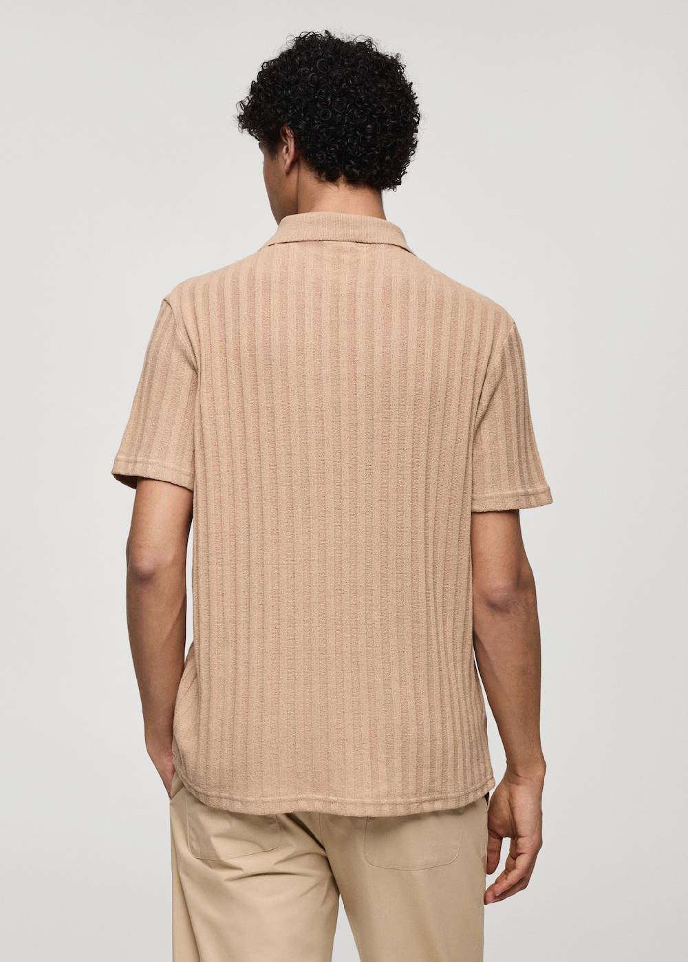 Mango Geripptes Regular-Fit-Poloshirt aus Baumwolle Kauf eins, bekomm eins gratis