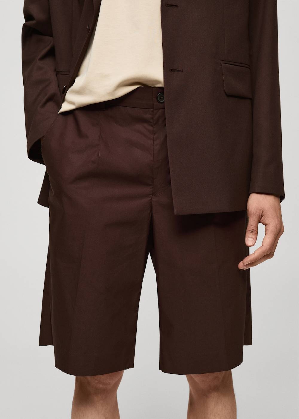 Mango Relaxed Fit-Bermudashorts mit Abnähern Neueste Stile