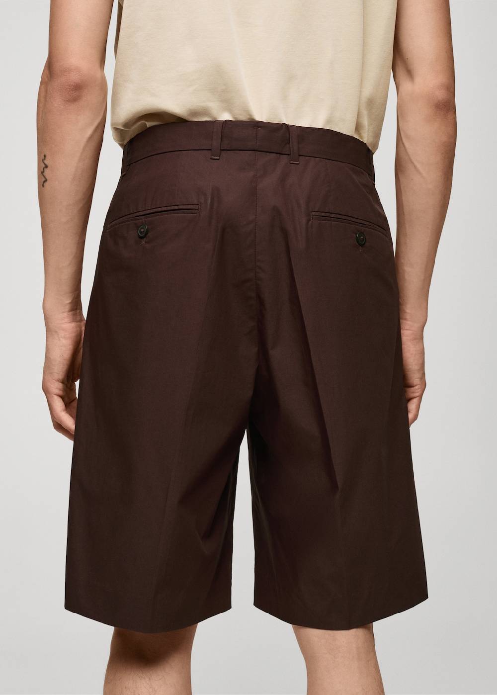 Mango Relaxed Fit-Bermudashorts mit Abnähern Neueste Stile