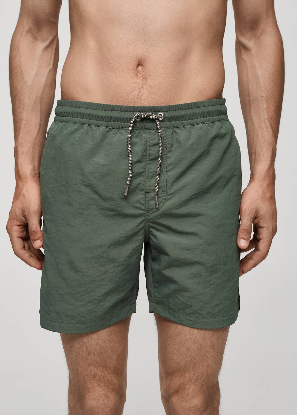 Mango Einfarbige Badeshorts mit Kordelzug Vierteljährliche Förderung