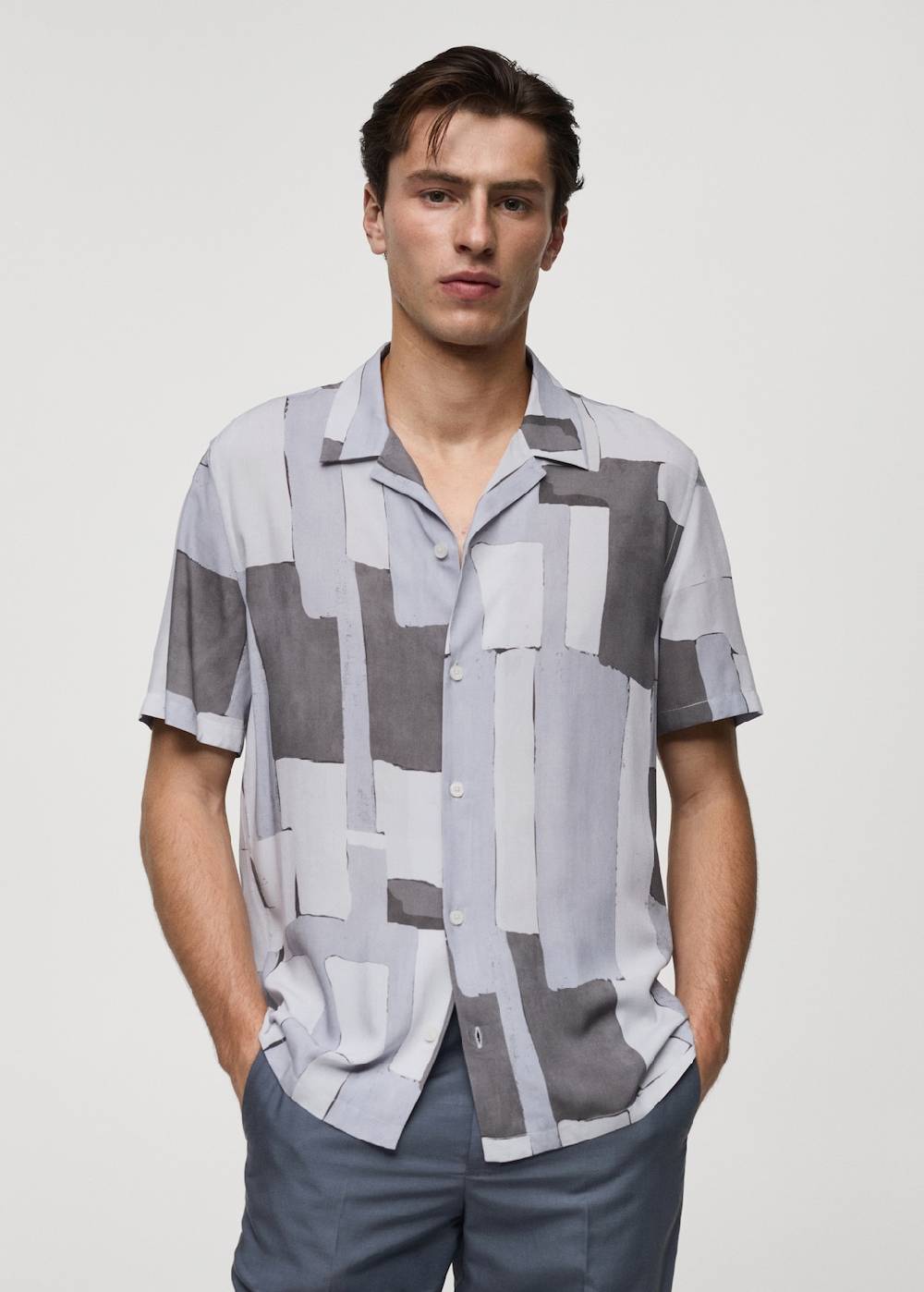 Mango Fließendes Regular Fit-Hemd mit Motiv