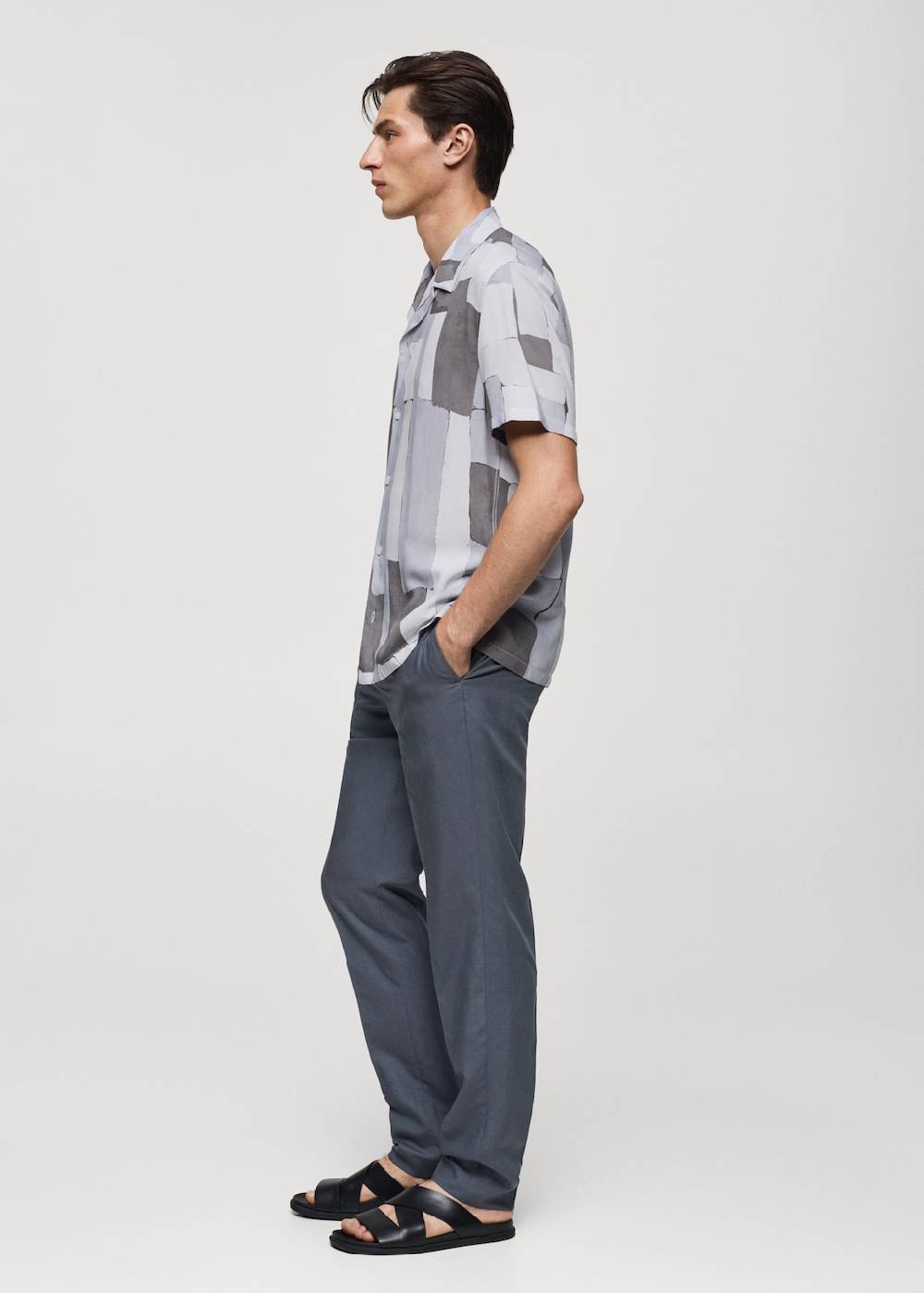 Mango Fließendes Regular Fit-Hemd mit Motiv Outlet