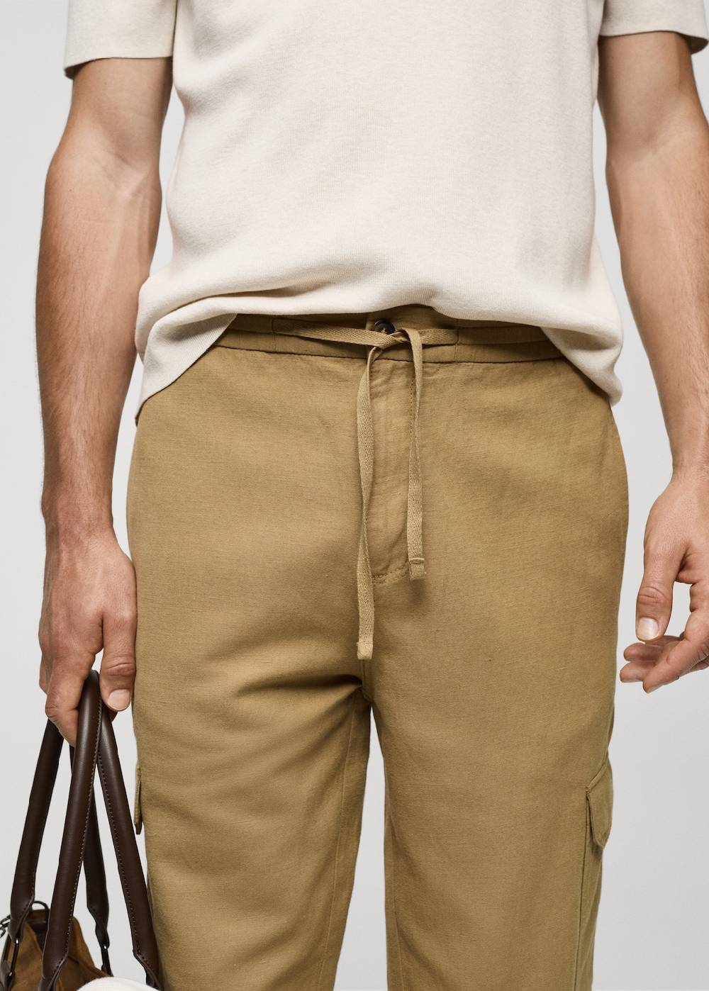 Mango Cargohose aus Baumwolle mit Leinen Begrenztes Angebot