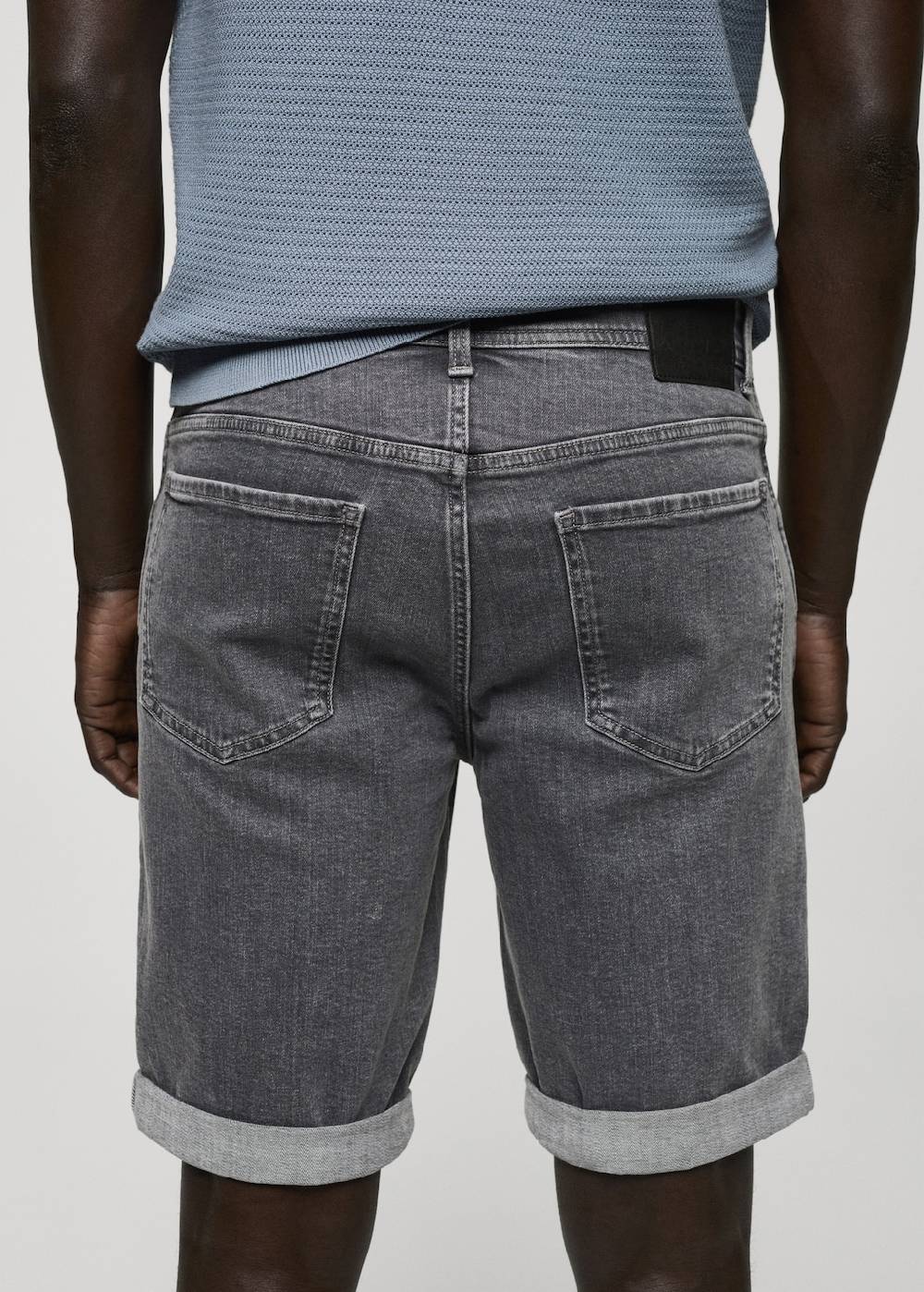 Mango Slim Fit-Jeans-Bermudashorts Cyber Monday