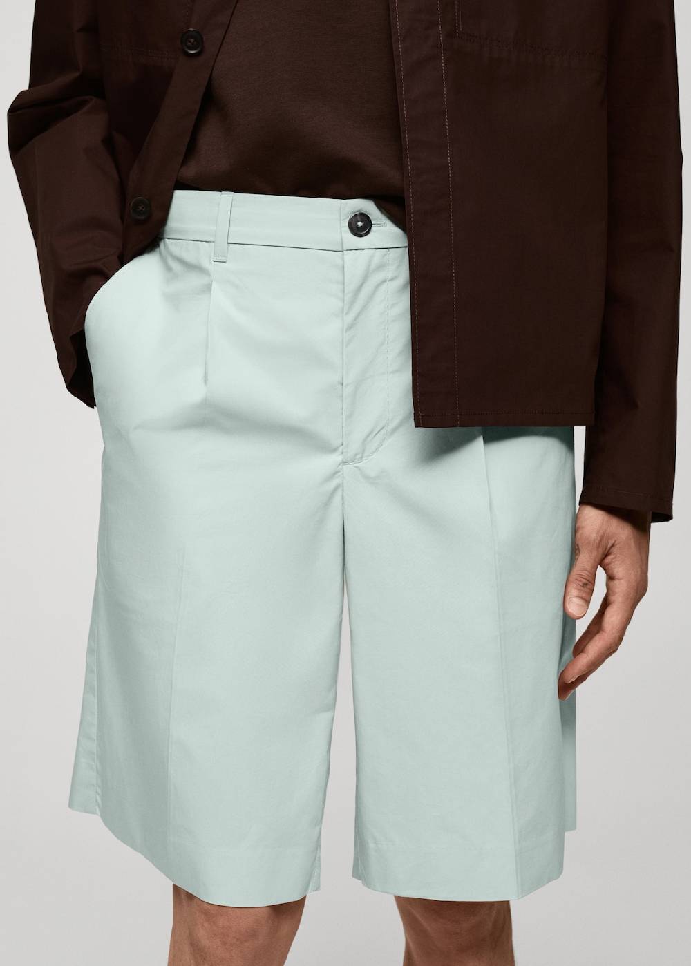 Mango Relaxed Fit-Bermudashorts mit Abnähern Muttertagsangebot