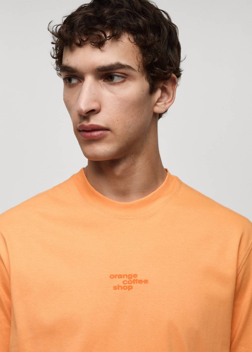Mango Gemustertes T-Shirt aus 100 % Baumwolle Sonderangebot der Fabrik