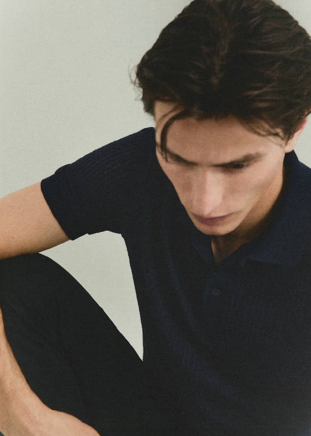 Mango Regular-Fit-Poloshirt mit Lochmuster 2025