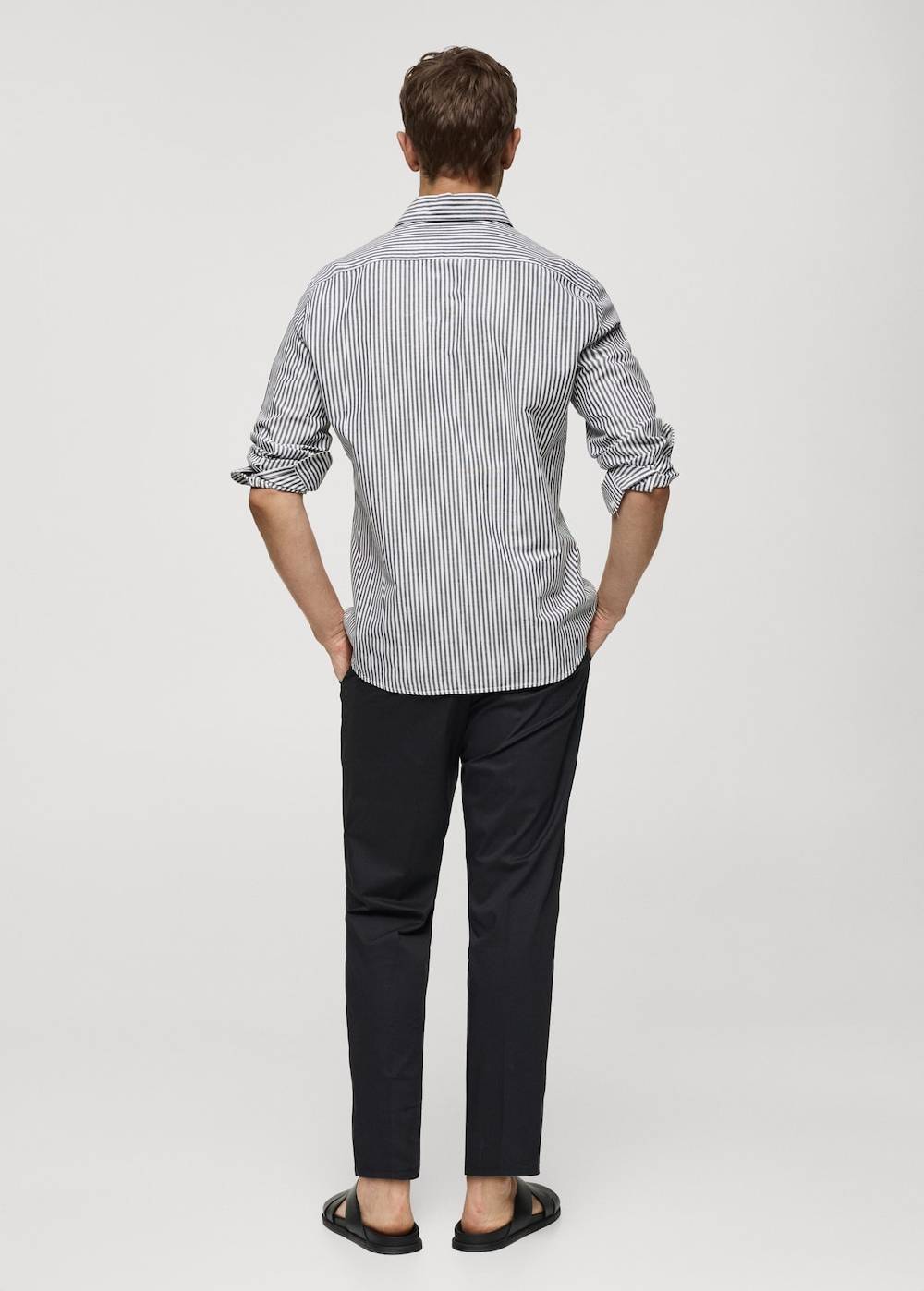Mango Gestreiftes Regular-Fit-Hemd aus Leinen mit Baumwolle Angebote