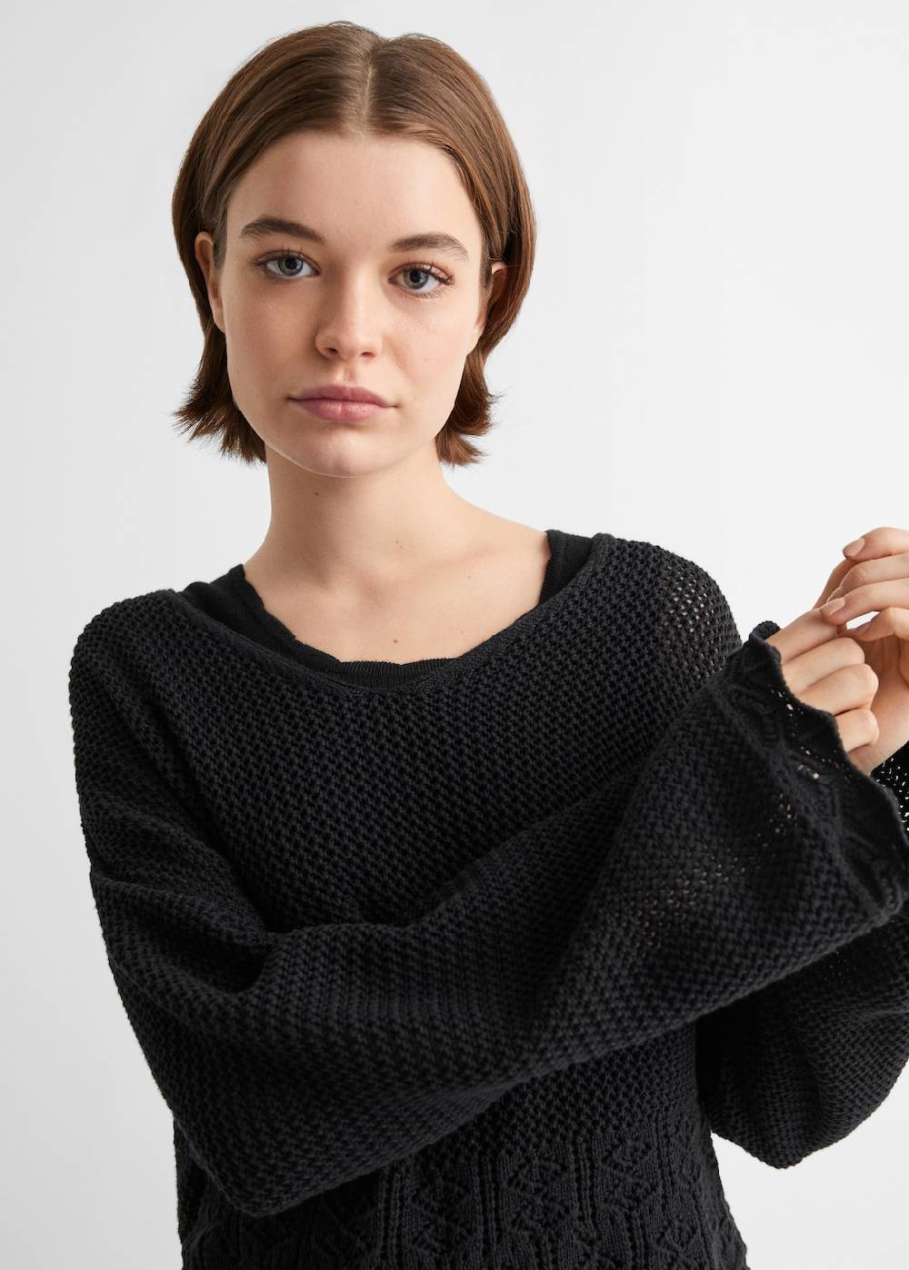 Mango Lochstrickpullover mit V-Ausschnitt Sonderangebote