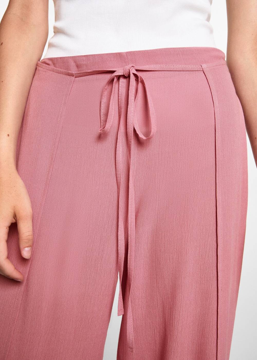 Mango Palazzo-Hose mit Schlitzen Begrenzt auf 3 Tage