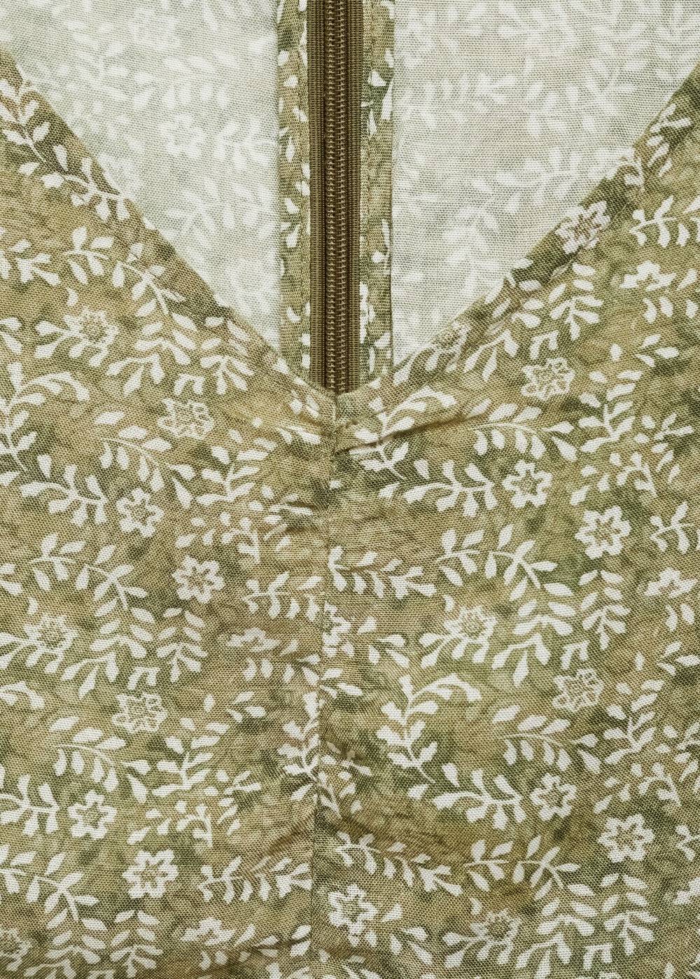 Mango Florales Kleid mit Rüschen Blitzverkäufe