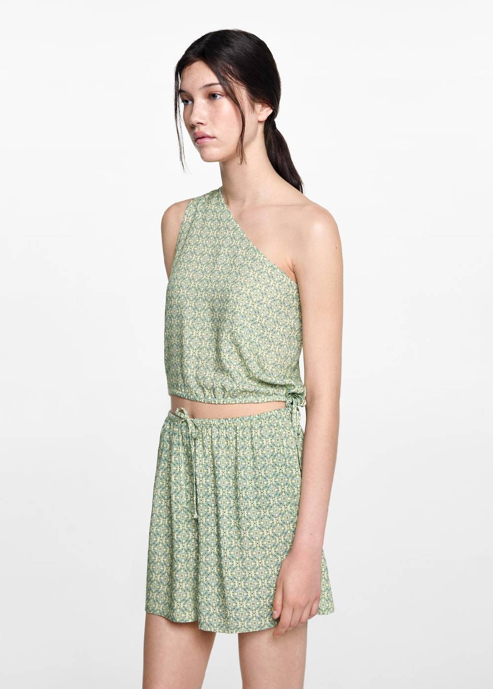 Mango Shorts mit geometrischem Print Muttertagsangebot